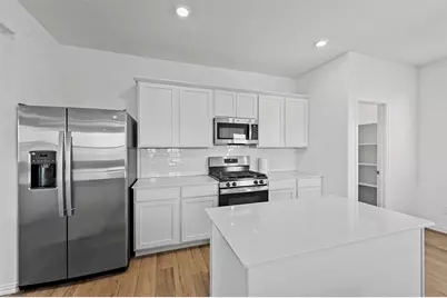 808 Black Hawk Drive, Princeton, TX 75407 - Photo 3