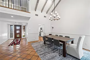 2145 Fountain Square Dr, Fort Worth, TX 76107 - Photo 3