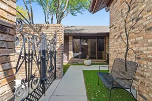 2145 Fountain Square Dr, Fort Worth, TX 76107 - Photo 3