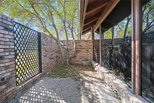 2145 Fountain Square Dr, Fort Worth, TX 76107 - Photo 35