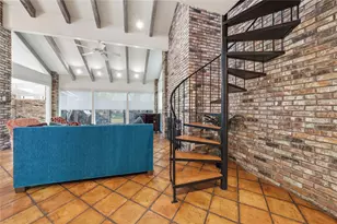 2145 Fountain Square Dr, Fort Worth, TX 76107 - Photo 31