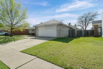 6712 Running Creek Drive, Arlington, TX 76001 - Photo 25