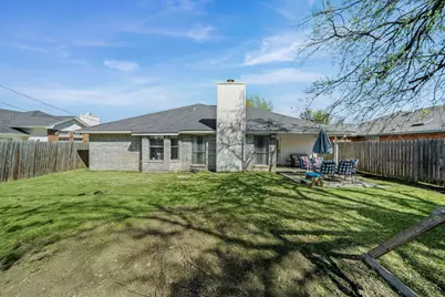 6712 Running Creek Drive, Arlington, TX 76001 - Photo 23