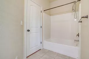 8027 Ravenswood Rd, Granbury, TX 76049 - Photo 15