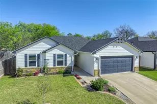 105 Thode St, Whitesboro, TX 76273 - Photo 7