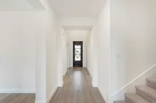 208 Sweetwater Dr, Commerce, TX 75428 - Photo 5