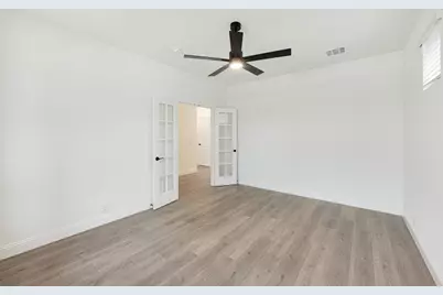 208 Sweetwater Drive, Commerce, TX 75428 - Photo 7