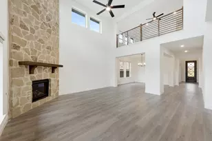 208 Sweetwater Dr, Commerce, TX 75428 - Photo 11