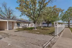 712 Hodgson St, Fort Worth, TX 76115 - Photo 3