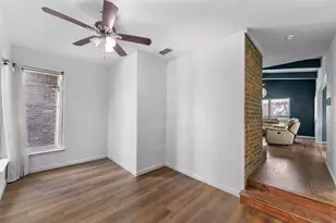 2127 Holt Rd, Arlington, TX 76006 - Photo 7