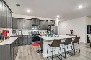 8366 Slowburn Dr, Garland, TX 75043 - Photo 5