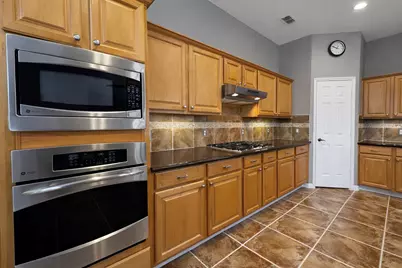 1528 Bosque Drive, Carrollton, TX 75010 - Photo 9