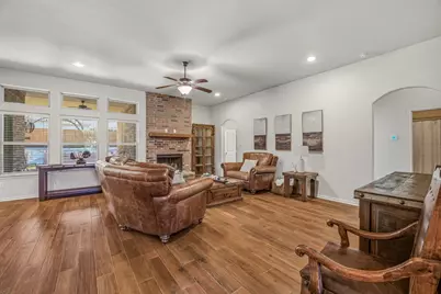 883 Mimosa Court, Stephenville, TX 76401 - Photo 5