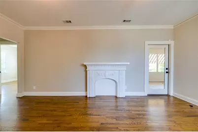 2837 Hemphill Street #202, Fort Worth, TX 76110 - Photo 3