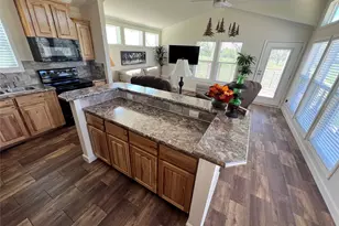 711 S Main St, Carbon, TX 76435 - Photo 9