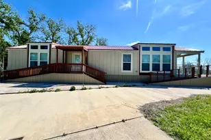 711 S Main St, Carbon, TX 76435 - Photo 33