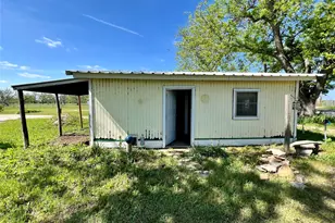 711 S Main St, Carbon, TX 76435 - Photo 31