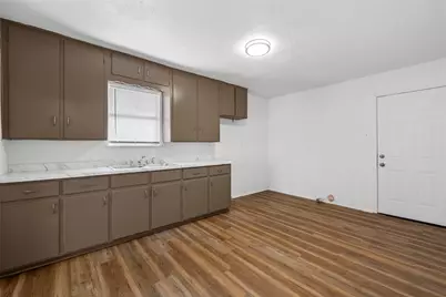 915 Faulkner Lane, Waco, TX 76704 - Photo 7