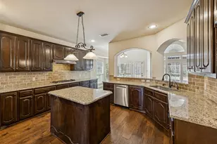 6401 Abbotsford Dr, Plano, TX 75074 - Photo 5