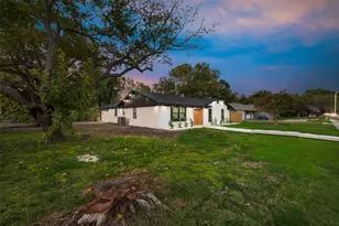 3209 Royal Ln, Dallas, TX 75229 - Photo 3