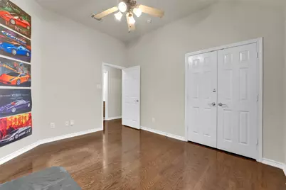 2720 Eastland Drive, Grand Prairie, TX 75052 - Photo 17