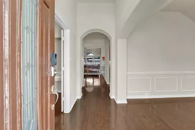 2720 Eastland Drive, Grand Prairie, TX 75052 - Photo 3