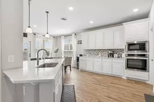 8720 Landergin Mesa Dr, Fort Worth, TX 76131 - Photo 5