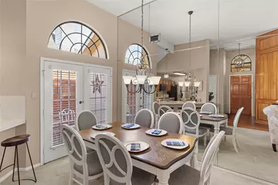 9402 Los Alamos Trail, Irving, TX 75063 - Photo 13