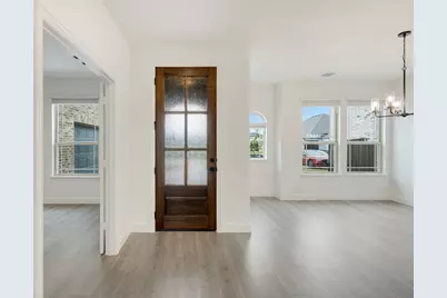 237 Sweetwater Drive, Commerce, TX 75428 - Photo 5