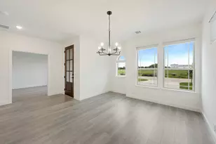 237 Sweetwater Dr, Commerce, TX 75428 - Photo 9