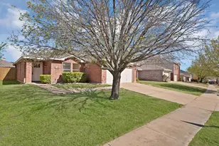 5358 Driftway Dr, Fort Worth, TX 76135 - Photo 5