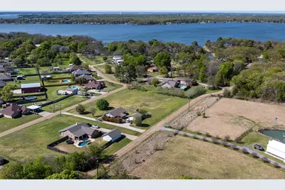 122 Shady Shores Drive, Mabank, TX 75156 - Photo 9