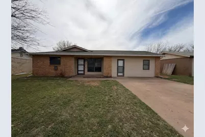 911 W Louisa Avenue, Iowa Park, TX 76367 - Photo 1