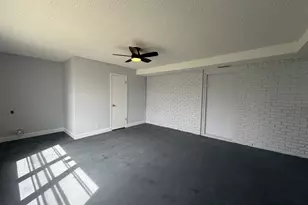 911 W Louisa Ave, Iowa Park, TX 76367 - Photo 13