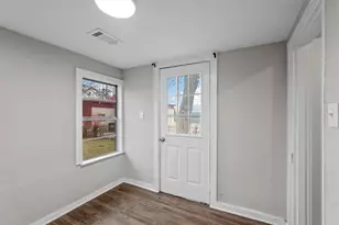 908 E Houston St, Sherman, TX 75092 - Photo 3