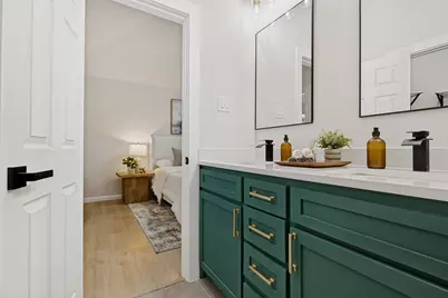 2102 Avignon Drive, Carrollton, TX 75007 - Photo 17