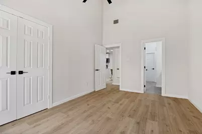 2102 Avignon Drive, Carrollton, TX 75007 - Photo 21