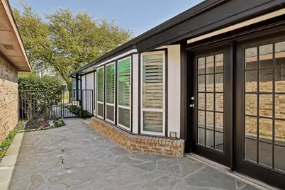 2102 Avignon Drive, Carrollton, TX 75007 - Photo 23