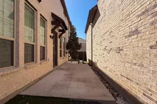 404 W 6th St, Irving, TX 75060 - Photo 5