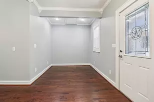 1406 Clover Ln, Fort Worth, TX 76107 - Photo 11