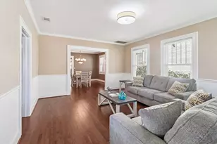 1406 Clover Ln, Fort Worth, TX 76107 - Photo 5