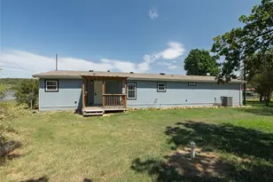 140 Meadow Pond Ct, Runaway Bay, TX 76426 - Photo 29