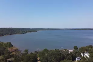 140 Meadow Pond Ct, Runaway Bay, TX 76426 - Photo 1