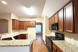 724 Red Elm Ln, Fort Worth, TX 76131 - Photo 3