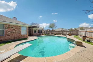 1325 Lake Shore Dr, Crowley, TX 76036 - Photo 35