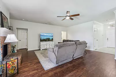 1325 Lake Shore Drive, Crowley, TX 76036 - Photo 7