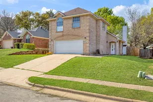 1031 Park Ave, Carrollton, TX 75006 - Photo 1