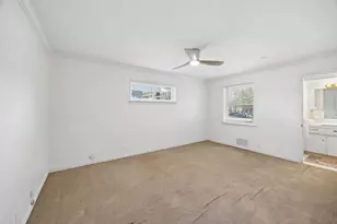 9955 Edgecliff Dr, Dallas, TX 75238 - Photo 21