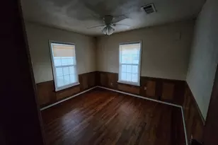 515 Jordan Ln, Arlington, TX 76012 - Photo 5