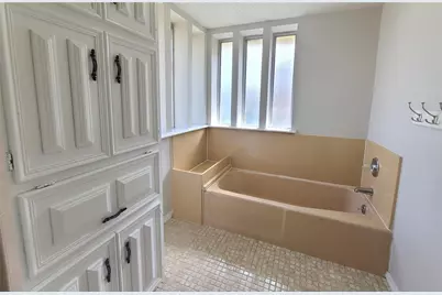 7519 Ravenswood Road, Granbury, TX 76049 - Photo 31